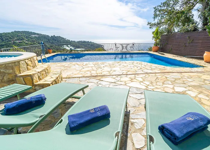 Villa Toni Vistas Mar Piscina Jacuzzi Aire Acondicionado Lloret de Mar